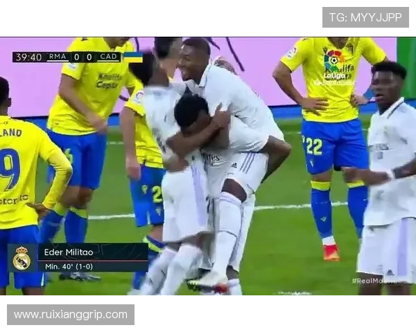 西甲米利唐中路远射世界波劲爆破门直挂球门左上死角震撼全场瞬间